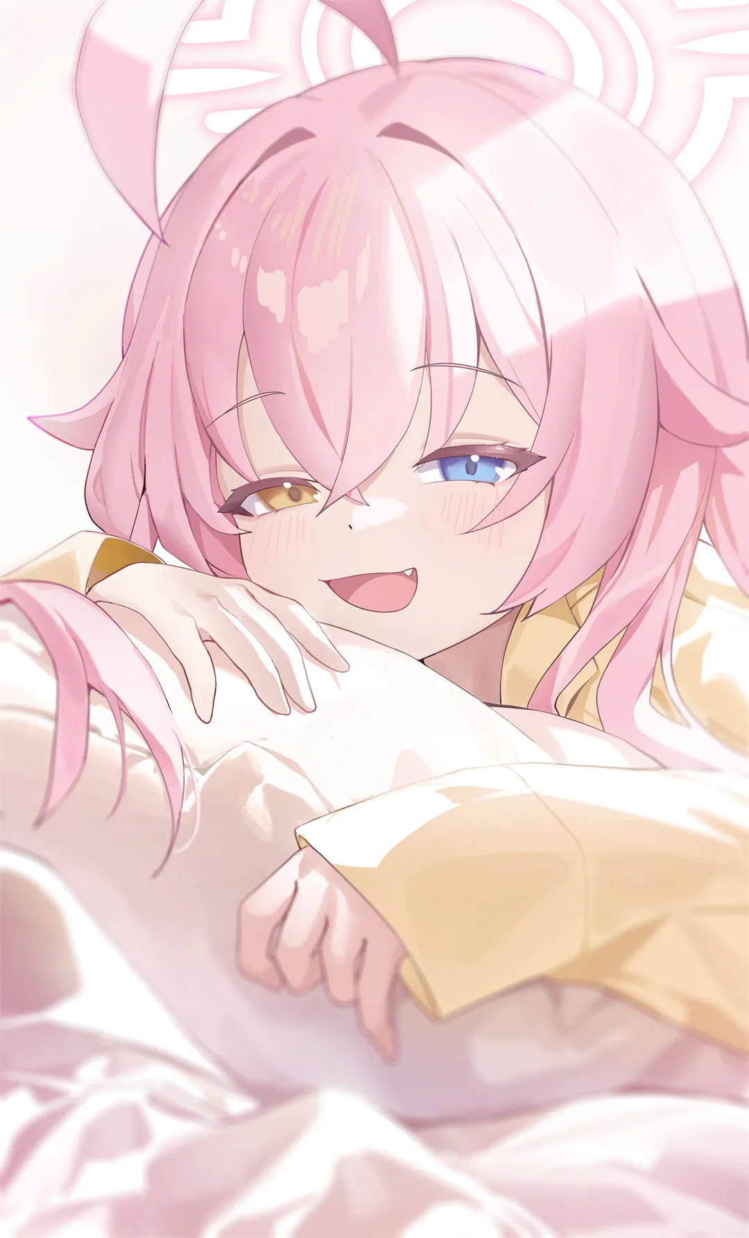 若你身陷雨中，愿有人为你撑伞